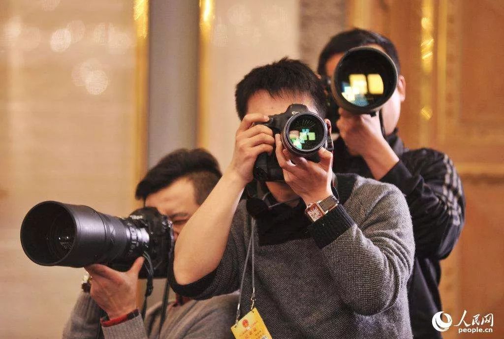 15位记者不幸离世，“无冕之王”也是高危职业