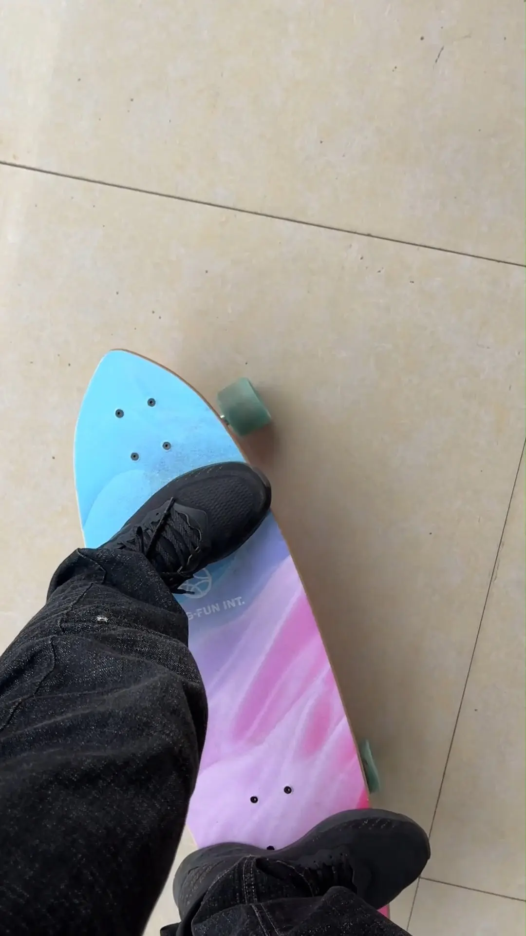 【7类常见滑板选款攻略】初学滑板怎么选？【游龙板/鱼板/双翘板/陆冲板/长板/公路板/漂移板】