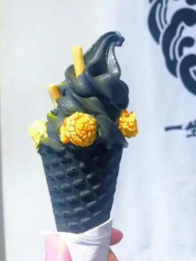 “植物炭黑”是不是“活性炭”？今夏爆款“竹炭冰淇淋”安全性受关注