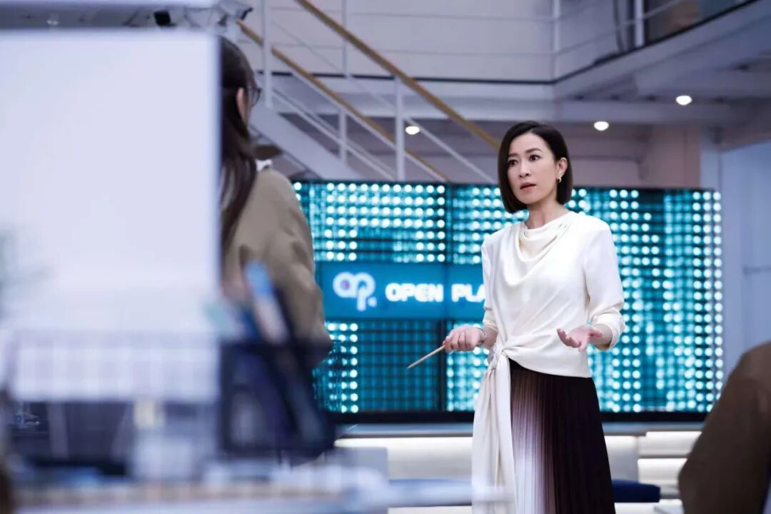 《新闻女王2》：如今舆论场比任何时候都更需要记者 | 新京报评论