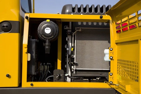 【龙行天下】高效低耗 基建先锋丨山东临工  E6150F挖掘机