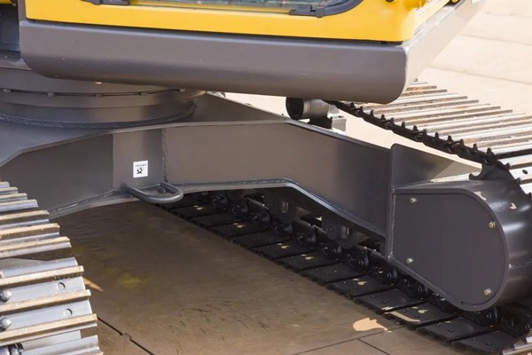 【龙行天下】高效低耗 基建先锋丨山东临工  E6150F挖掘机