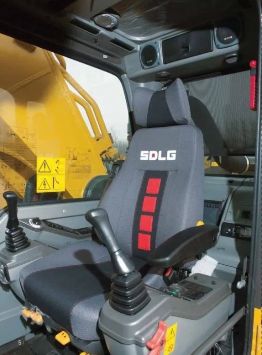 【龙行天下】高效低耗 基建先锋丨山东临工  E6150F挖掘机