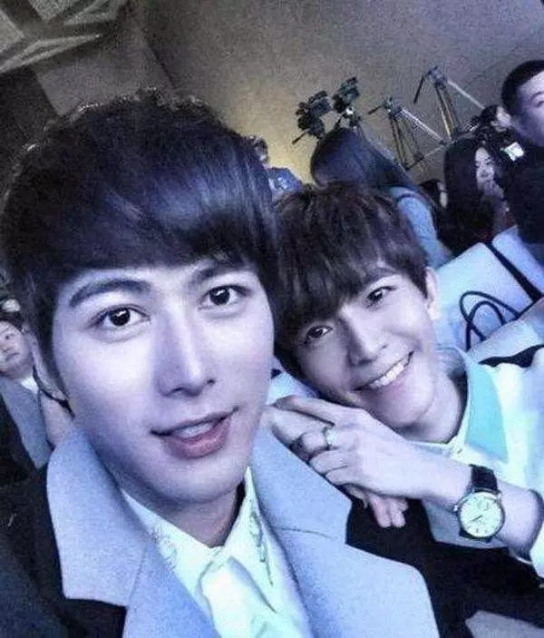 比朱梓骁肛裂、老板和金丝雀更劲爆的是郭敬明为陈学冬发过的毒誓