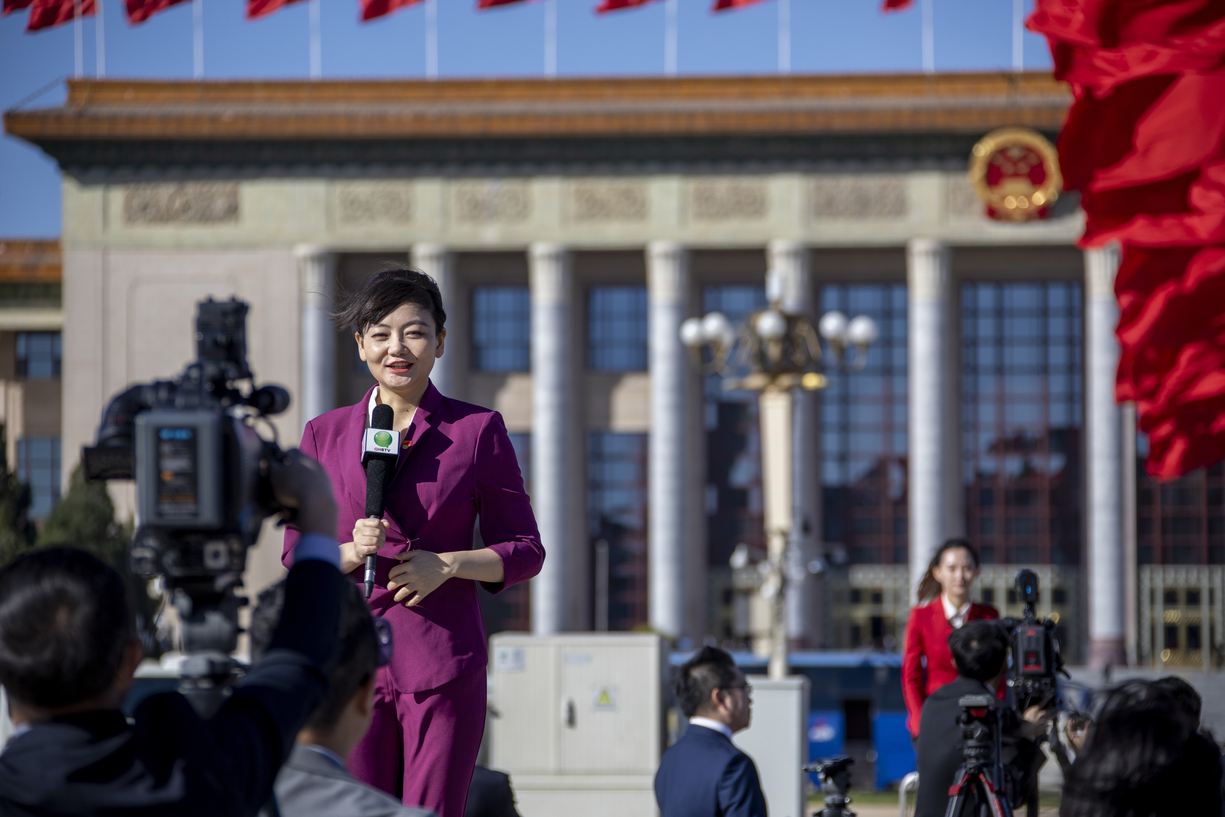 联播+|着力提升“四力” 总书记把脉新闻舆论工作