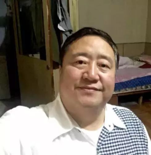 霸屏春晚19年的“笑脸哥”，为何今年没出现？他的来历竟如此简单！