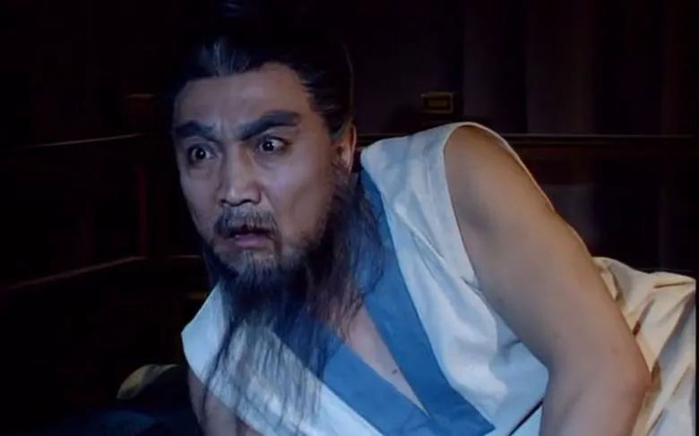 同样是演“曹操”，陈建斌和鲍国安放在一起看，差距就出来了