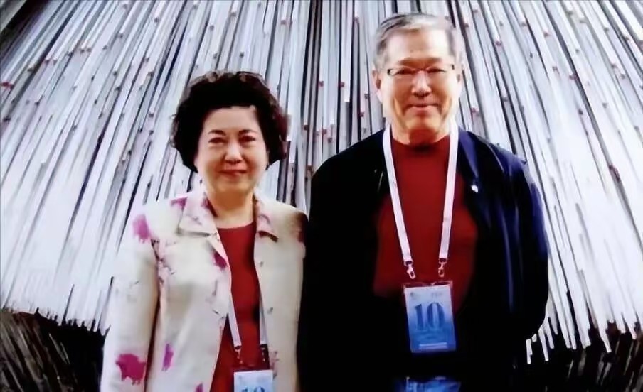 不查不知道,一查才发现,原来杨振宁的弟弟杨振汉也如此厉害