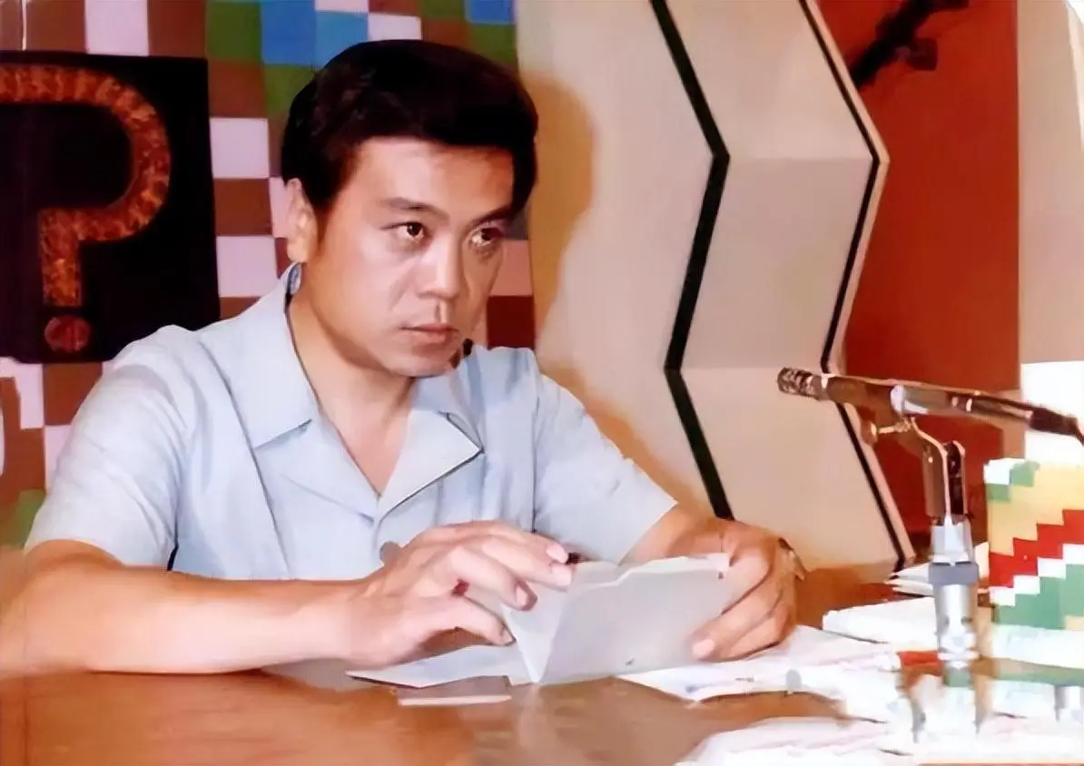 邢质斌近照,变化太大,网友:我的天呐!成白发苍苍的老太太了啊