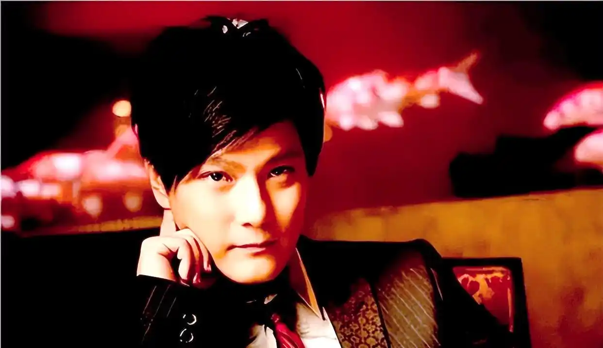 张信哲：在华语乐坛闪耀的星与不为人知的情感历程