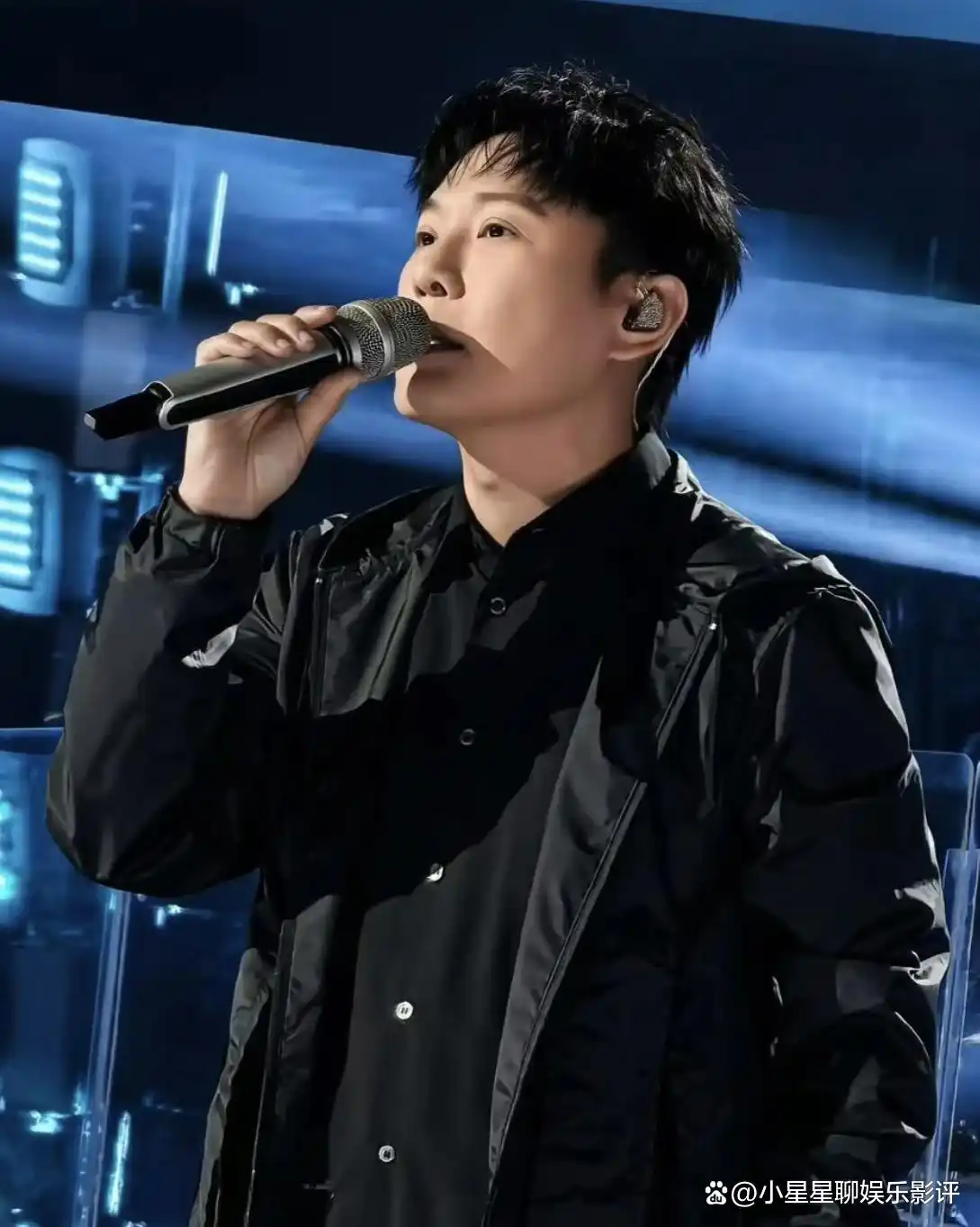 张信哲歌曲最火的十首歌,他的歌,为何总能戳中你的心?