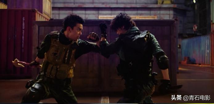 真香了!《穿越火线》我连刷10集,鹿晗有望凭借这剧翻身