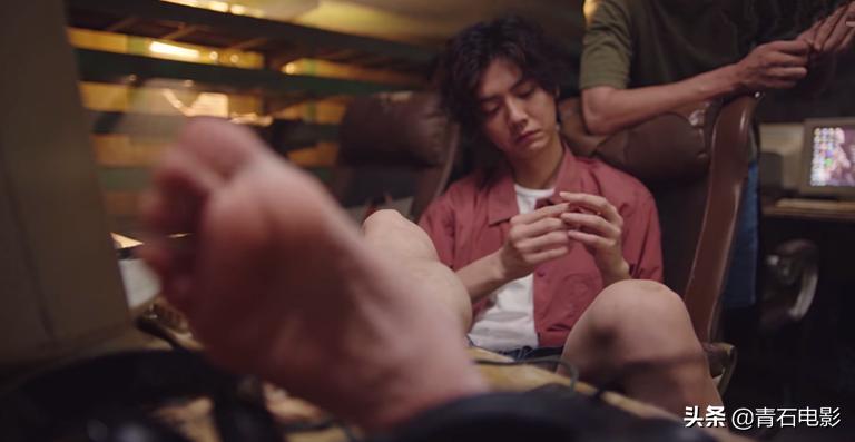 真香了!《穿越火线》我连刷10集,鹿晗有望凭借这剧翻身