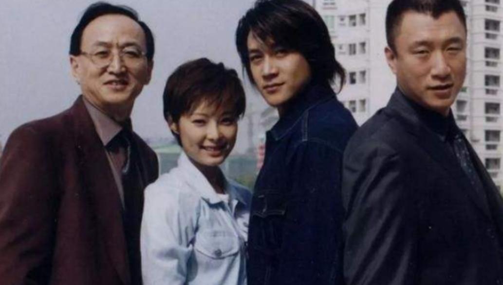 17年后，再看徐威，才明白他当年为何离开袁立娶世界冠军张怡宁