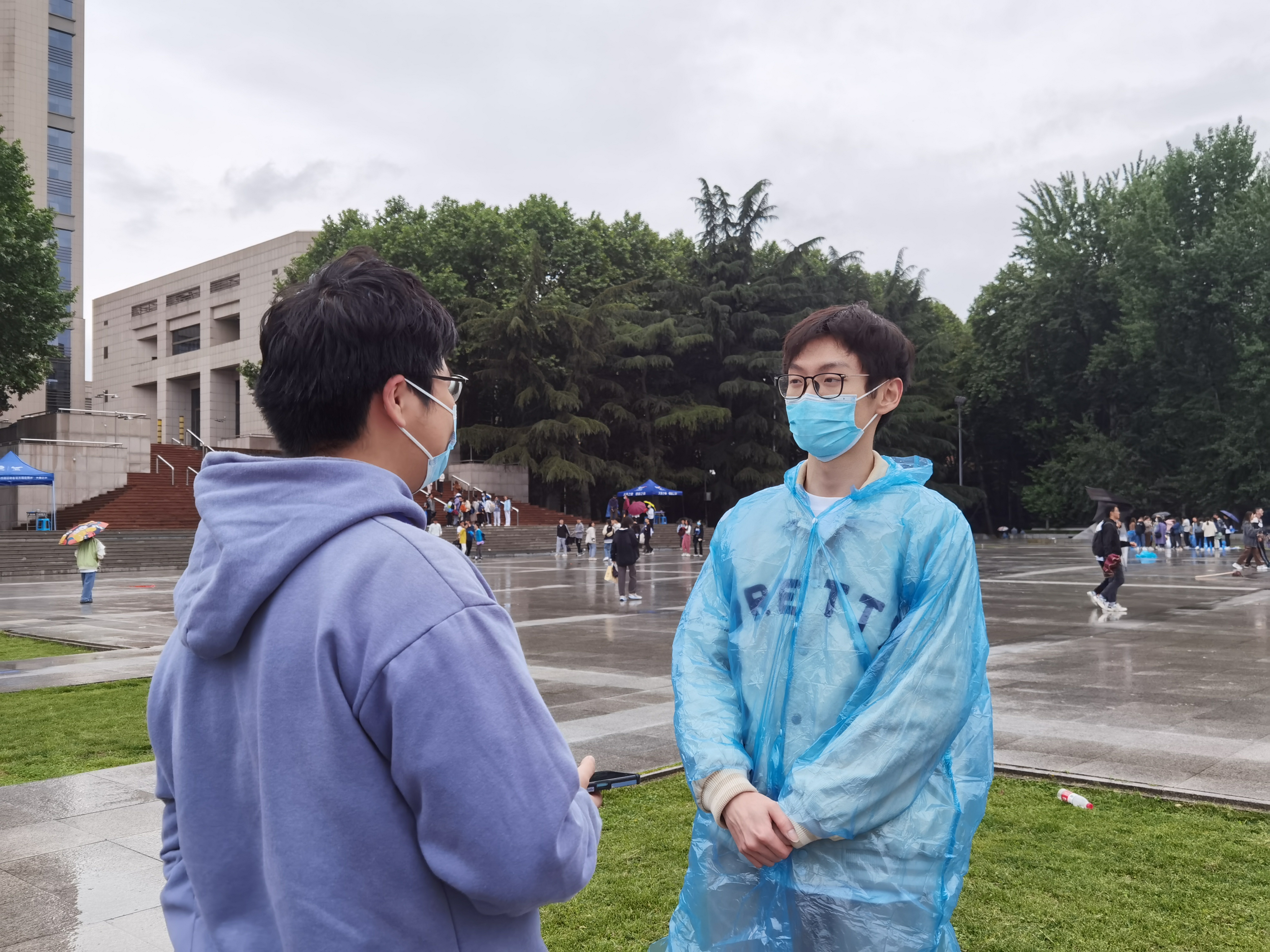 校运会参赛健儿：风起朝气盛，青年正拼搏