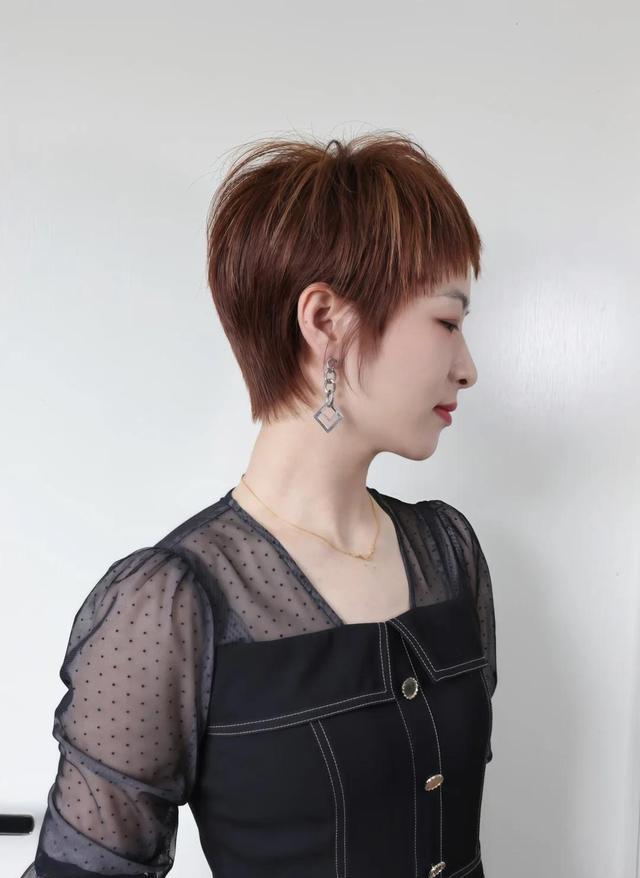 这三种发型,女生剪后不后悔的短发。很有高级感十分好看