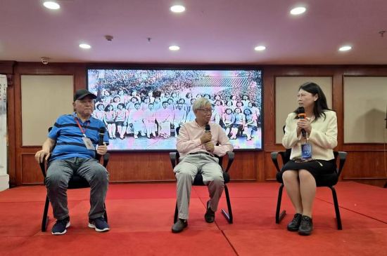 《在前线——中国战地女记者张郁廉抗战文存》新书分享会在哈举行