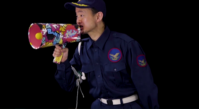 大叔变萝莉，美女变猛男，这个变声喇叭让你刷新三观