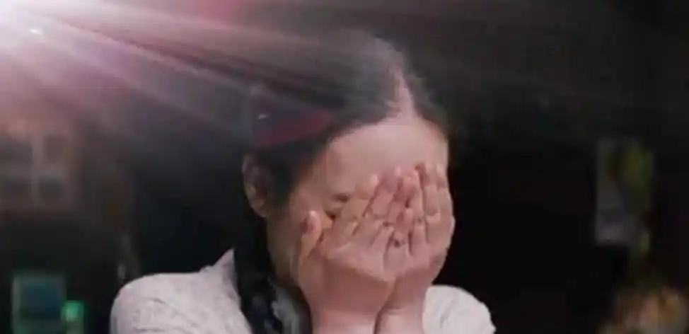 2002年，山东老汉因女儿拒绝为弟弟买房怒下杀手，直言：她该死