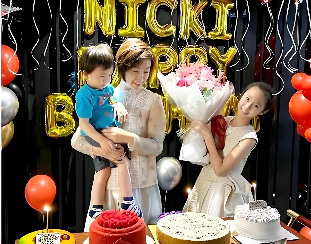 恩爱16年后，64岁徐威开始“萎缩”，44岁张怡宁被郭晶晶上了一课