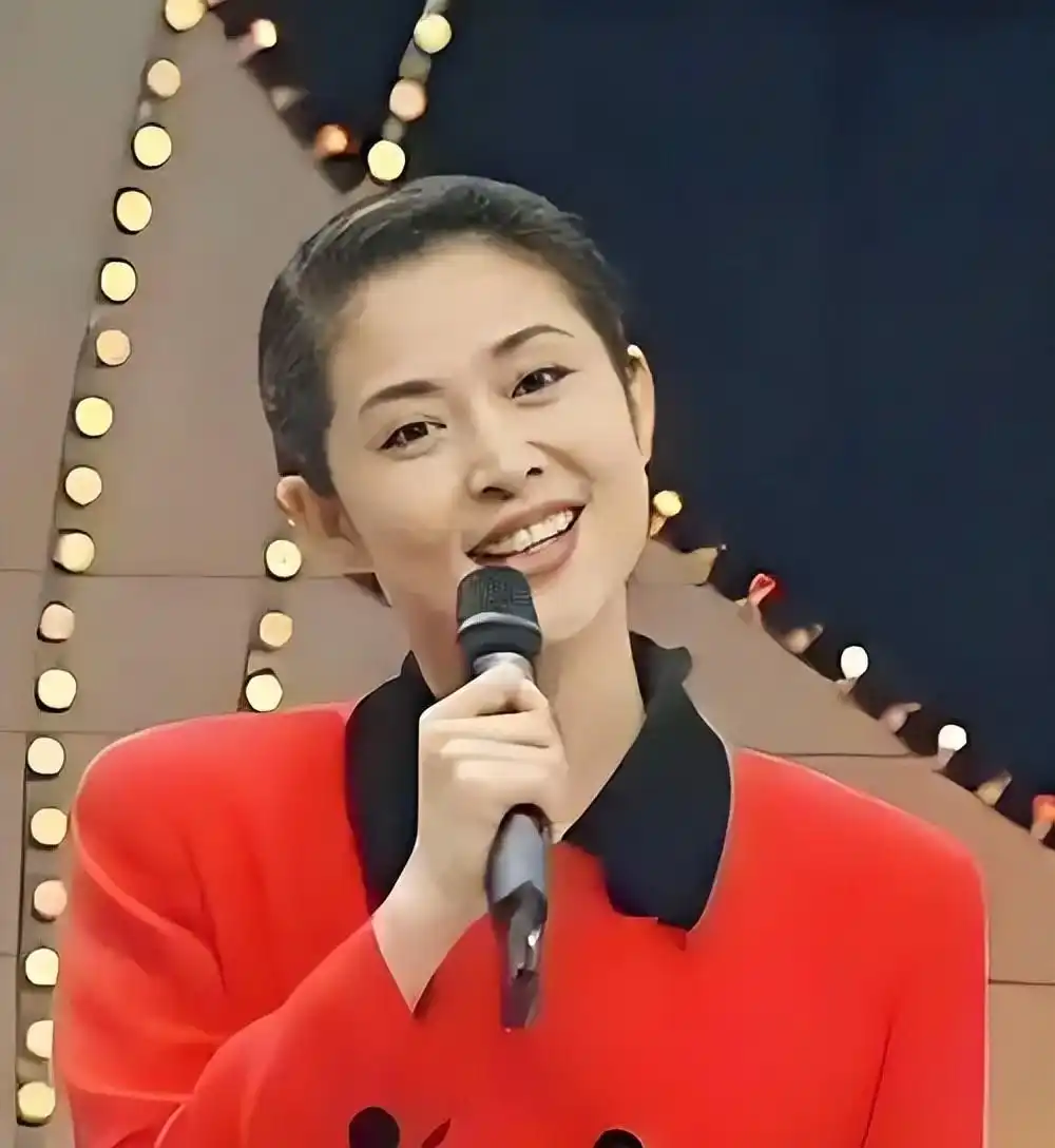 99 年新面孔亮相央视！那些年陪伴我们的央视主持去哪儿了？