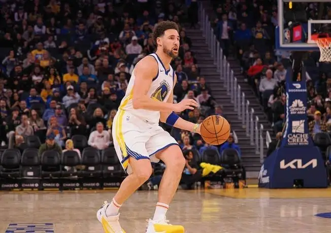 更新换代,本赛季NBA圣诞大战宣传片出炉,致敬13年经典版本