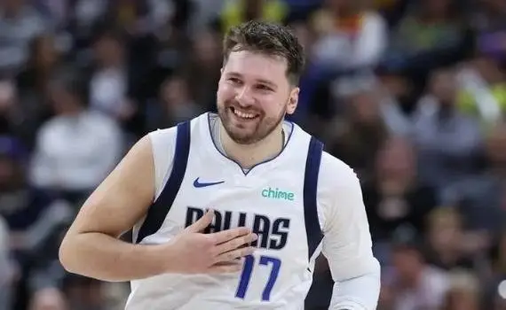 更新换代,本赛季NBA圣诞大战宣传片出炉,致敬13年经典版本