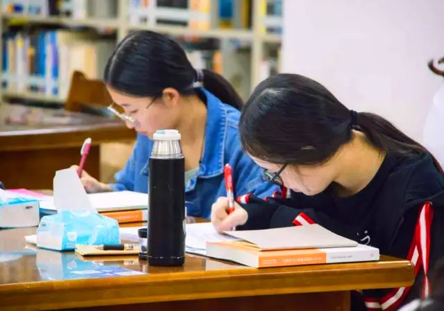 教育部新政:研究生分流退出机制,一文了解为孩子收藏!