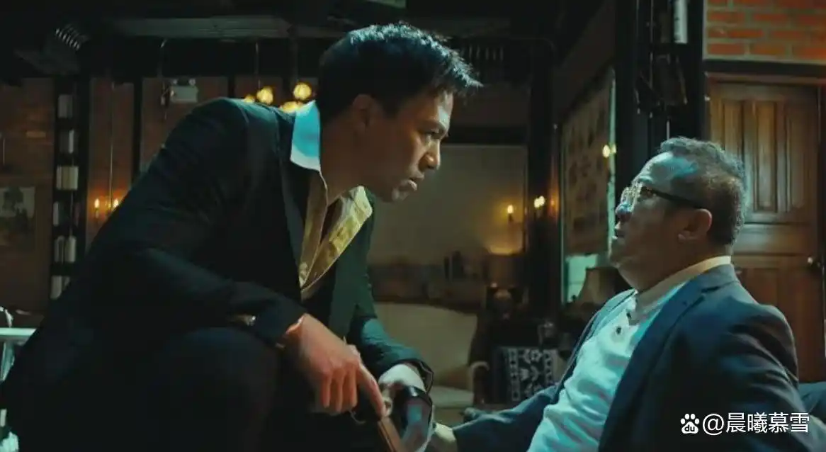 《黑白潜行2》火了，上线就拿9.2分，安志杰又把动作片拍成了爆款