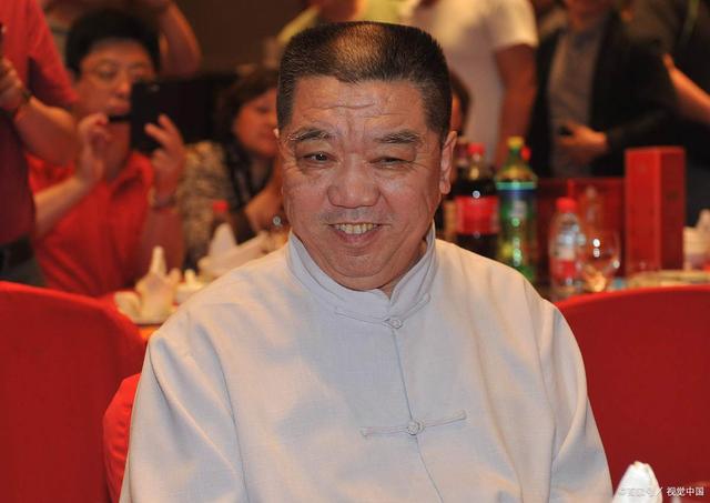 相声演员孟凡贵被采访，自称给徒弟说活过瘾，回应与郭德纲的矛盾