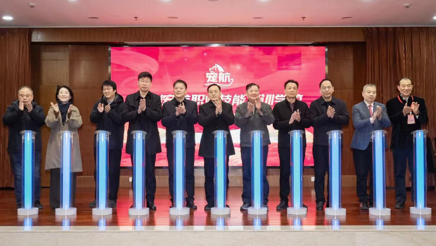 江苏扬州：宠物经济升温催生人才刚需 首家宠物职校应“热”而生