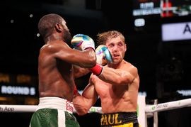 梅威瑟打完网红保罗怒怼帕奎奥 称42岁仍然为钱拼命