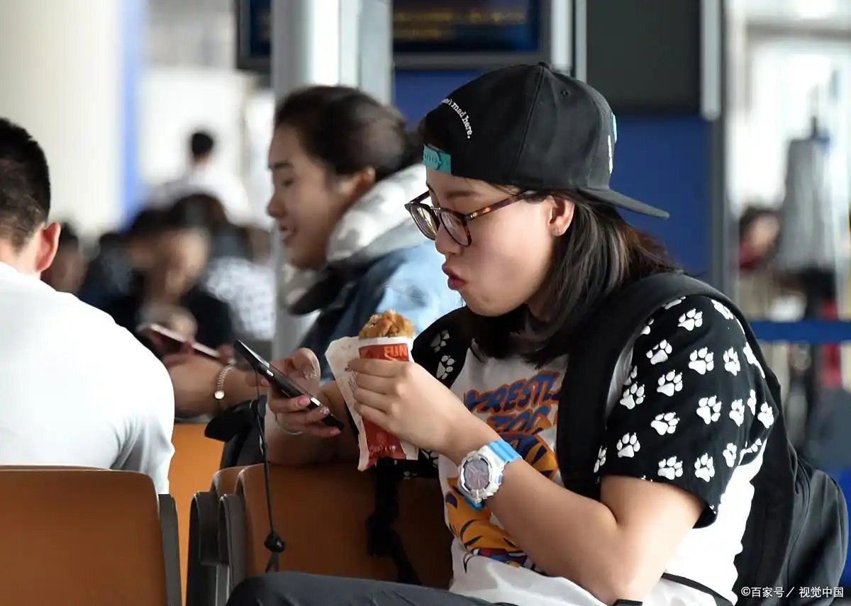 怎么在网上做兼职？整理了十个正规网上兼职平台，在家也可做