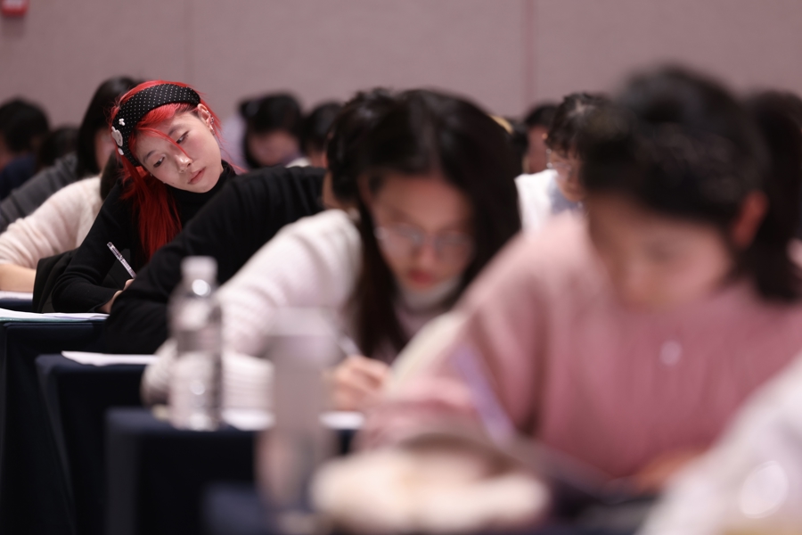 “新概念”28岁了，“愿你们保持好奇，保持提笔书写的勇气与热情”