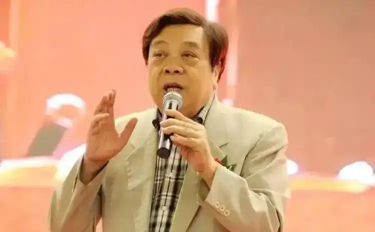 回顾邢质斌：与丈夫相守50年，罗京离世后自请离职，如今怎样了