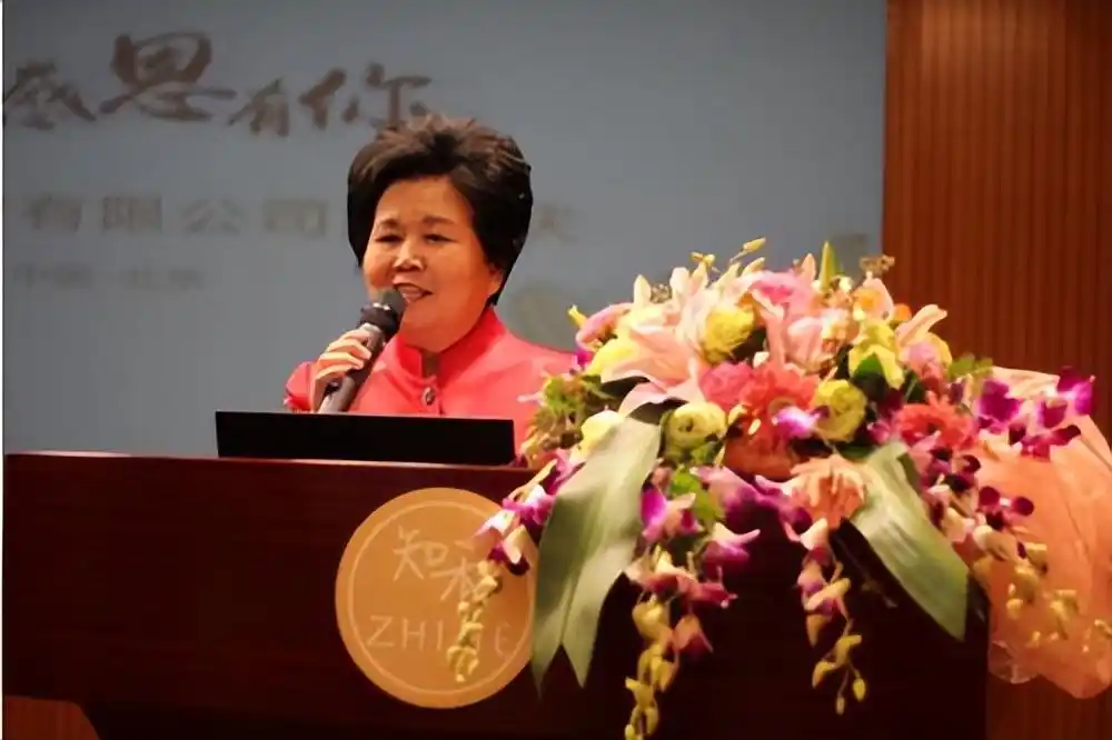 回顾邢质斌：与丈夫相守50年，罗京离世后自请离职，如今怎样了