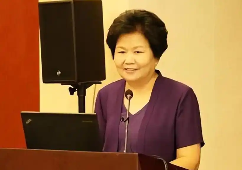 回顾邢质斌：与丈夫相守50年，罗京离世后自请离职，如今怎样了