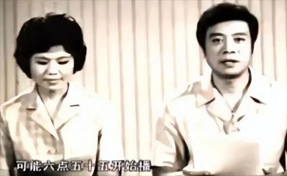 回顾邢质斌近照曝光：76岁满头白发，与丈夫相濡以沫安享晚年