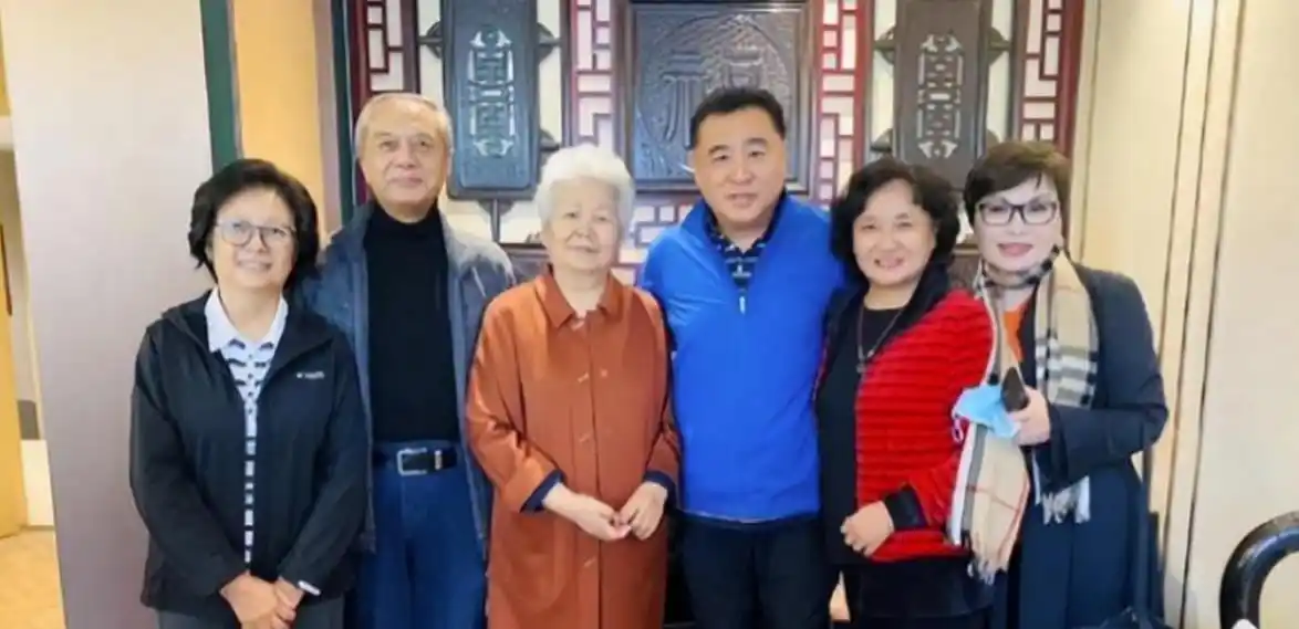 邢质斌：央视35年零失误的传奇主持，退休生活揭秘！