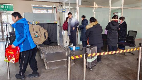 2026新春走基层丨春运首日 直击静海火车站