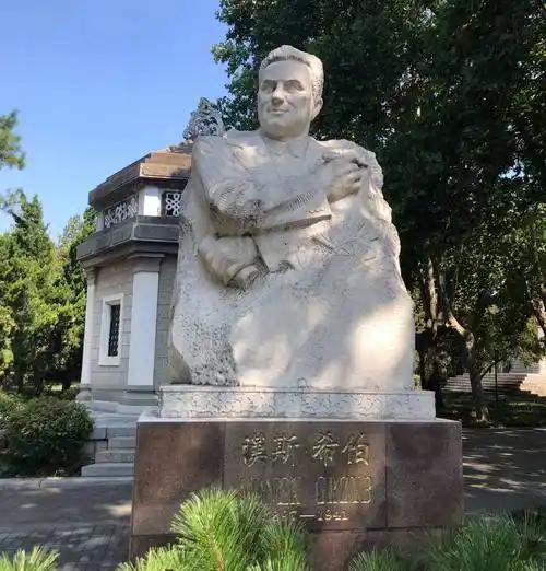 被遗忘的战地见证者：波兰记者汉斯·希伯的惊险人生与抗争真相！