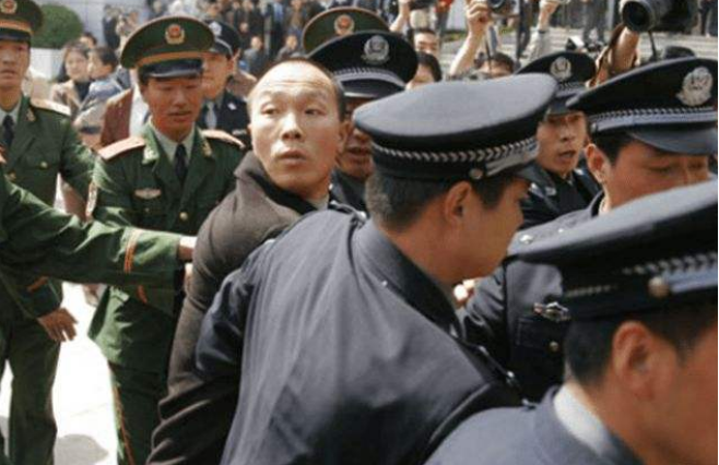 回顾余祥林：因“杀妻”判15年，服刑11年亡妻突然现身：我还活着