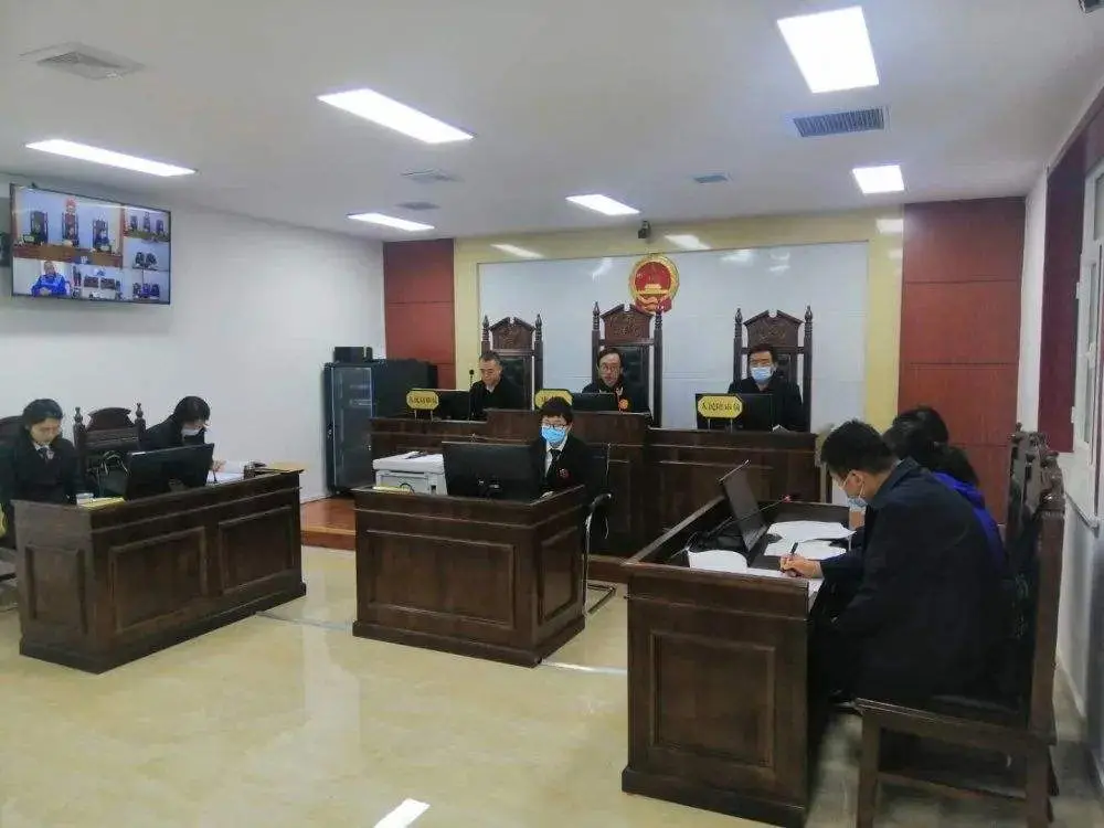 10年前山东男孩被高压泵体内充气,内脏严重损坏,工友赔偿112万