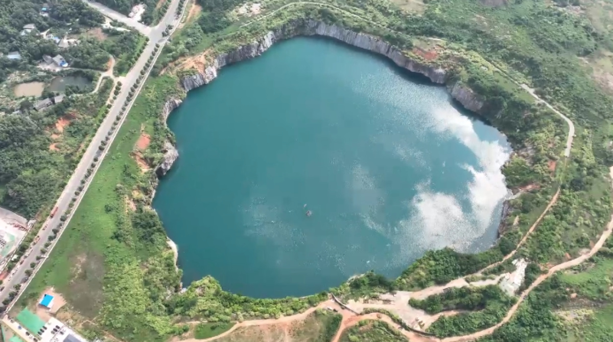 水下机器人实拍长沙网红野泳矿坑，画面令人心惊！救援人员：若溺水，救援非常困难！
