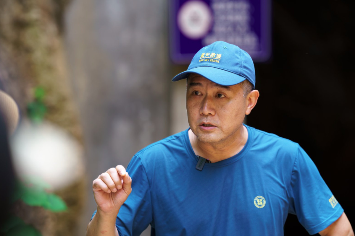 水下机器人实拍长沙网红野泳矿坑，画面令人心惊！救援人员：若溺水，救援非常困难！