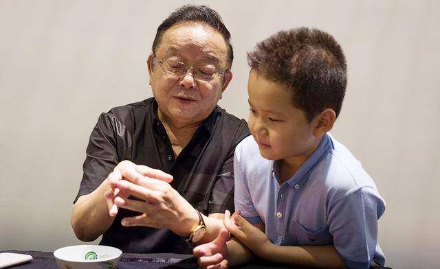 20多年过去了，《铁齿铜牙纪晓岚》的主创们现在都在做什么呢？