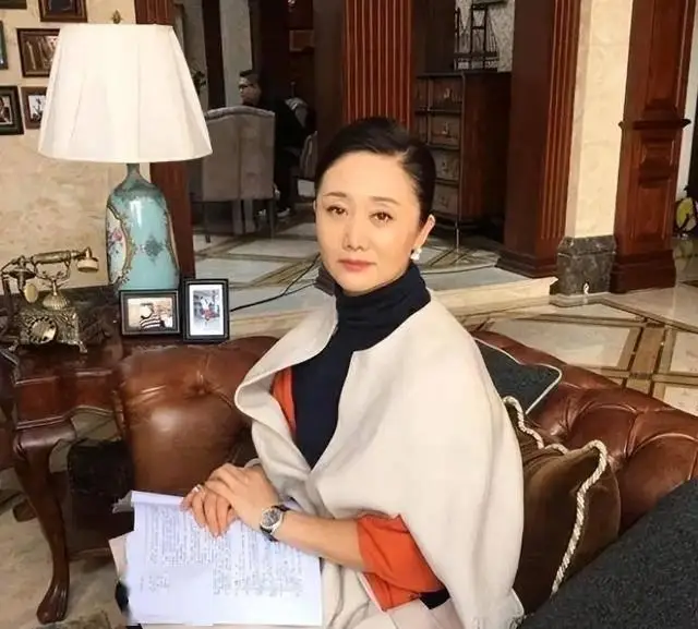 琼女郎赵丽娟：靠“令妃”大火，为演令妃痛失孩子，如今后悔吗？