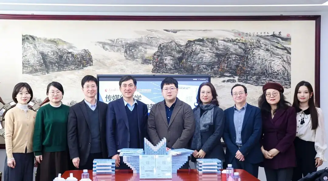 从“协议”到“续章”：一场持续三年仍将继续的校媒双向奔赴