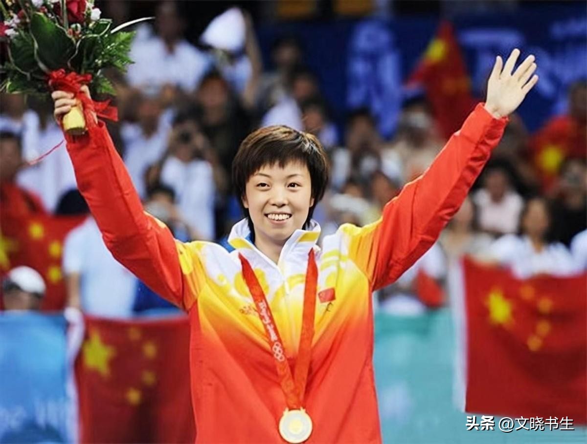 富商徐威：与12年女友袁立分手，转身娶了张怡宁，全靠岳母撑腰