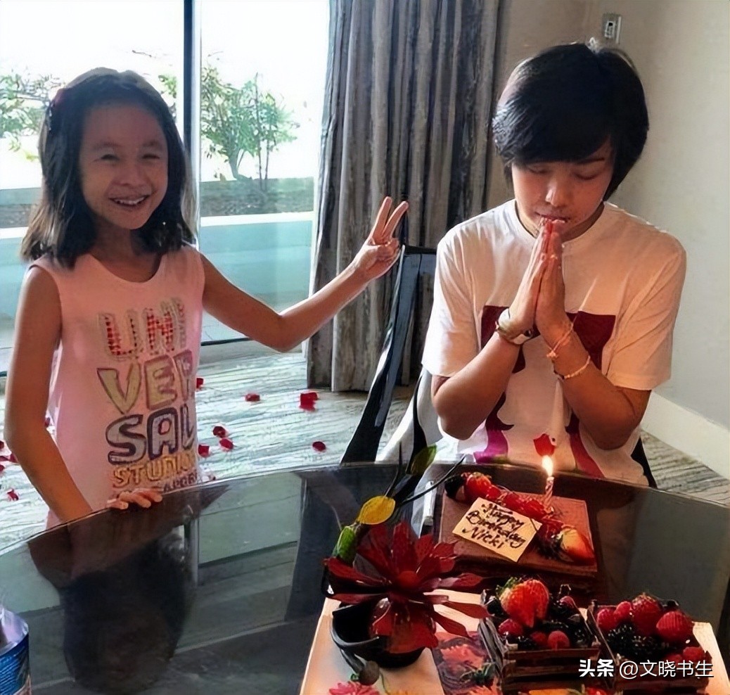 富商徐威：与12年女友袁立分手，转身娶了张怡宁，全靠岳母撑腰